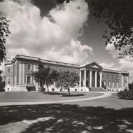 Rear of Chicago Historical Society Building; Hedrich Blessing, Photograph, ca. 1932 (HB-00888-G2)