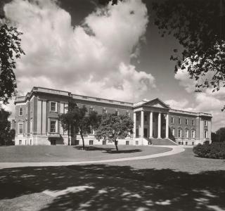 Rear of Chicago Historical Society Building; Hedrich Blessing, Photograph, ca. 1932 (HB-00888-G2)