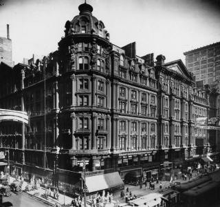 The Palmer House; Photograph, ca. 1920 (ichi-00750)