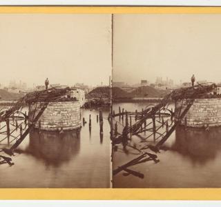 The Van Buren Street Bridge after the Fire; G. N. Barnard for Lovejoy & Foster, Stereograph, 1871 (ichi-19792)