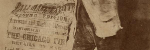 Newsboy Crying the News of the Chicago Fire; Oscar Gustave Rejlander, Photograph, 1871 (ichi-18329)